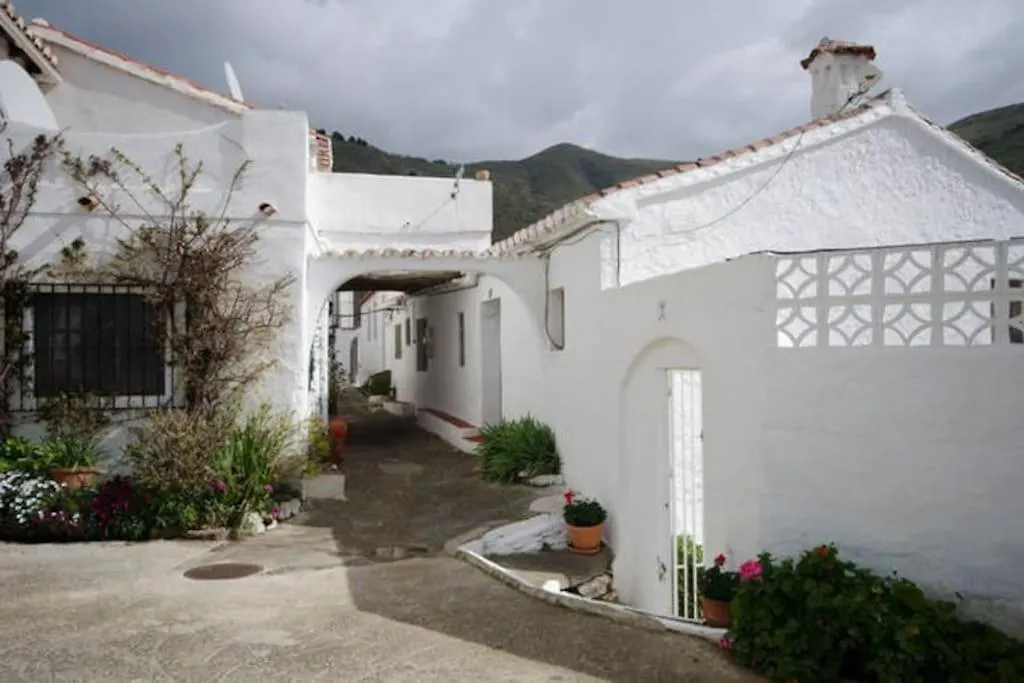 Apartment The Tack Room Rubite  Spain